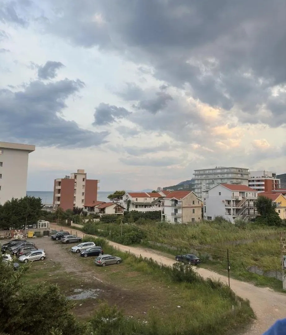Hotel Kulla Gurit Лежа